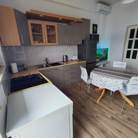 Apartment Mareta In Вигани Екстериор снимка
