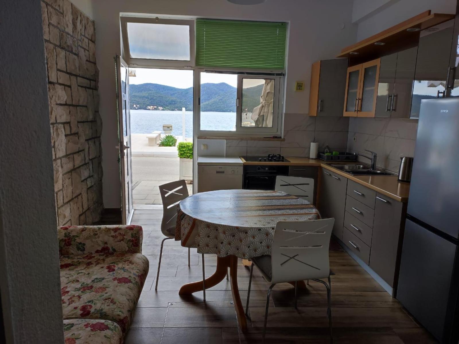 Apartment Mareta In Вигани Екстериор снимка