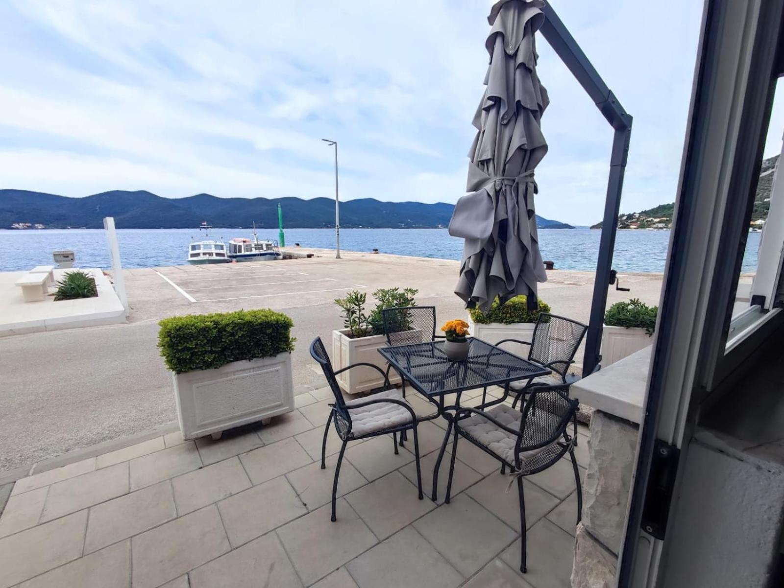 Apartment Mareta In Вигани Екстериор снимка